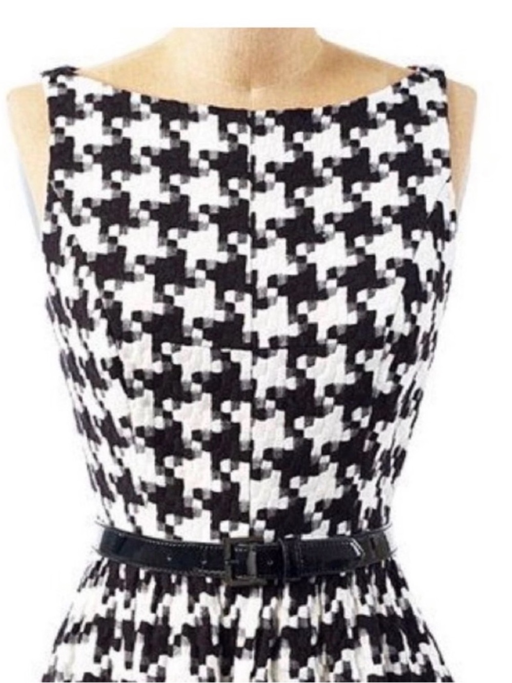 Jessica Simpson Black and White Houndstooth Sleeveless Dress